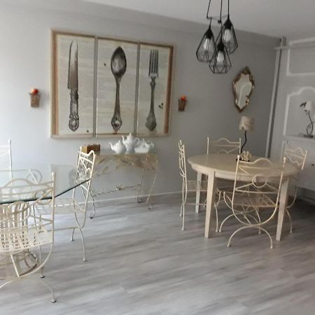 La Mongeardiere Ay-Champagne Luaran gambar